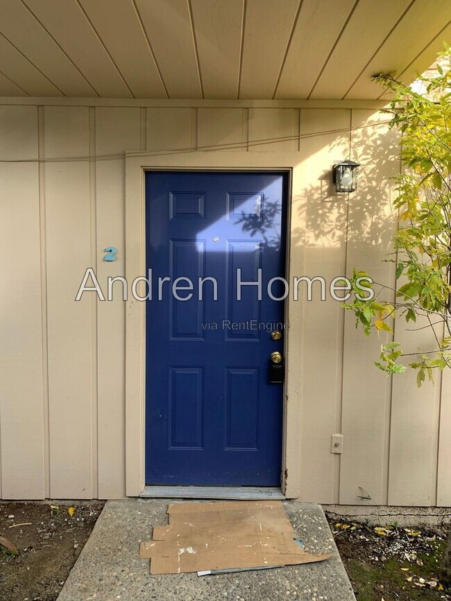 Building Photo - 150 Sea Ridge Ct
