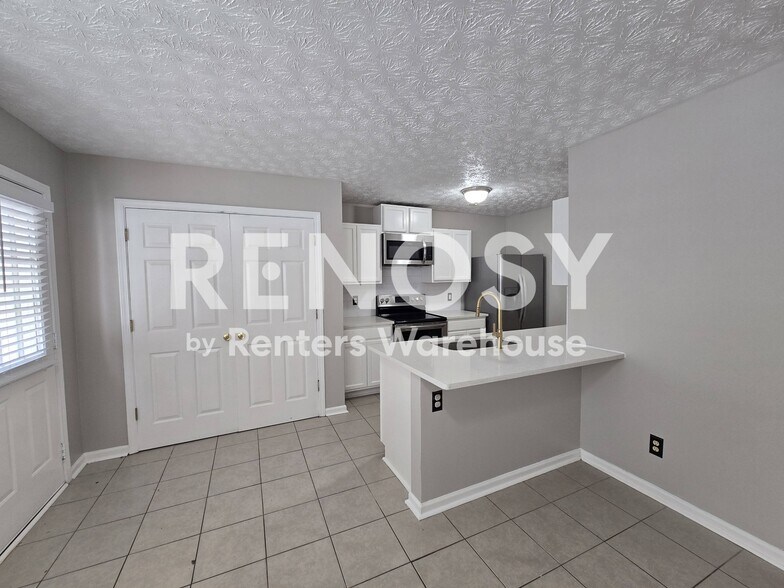Building Photo - 5533 Strathmoor Manor Cir