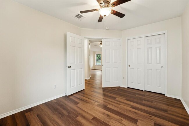 Building Photo - 11201 Canterbury Tales Ln