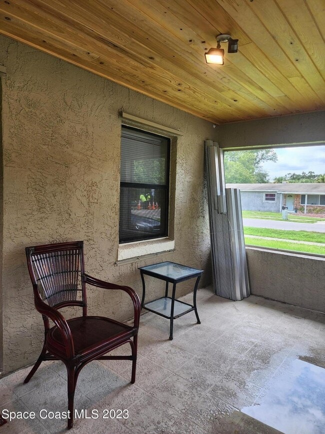 Building Photo - 1019 Brightman St