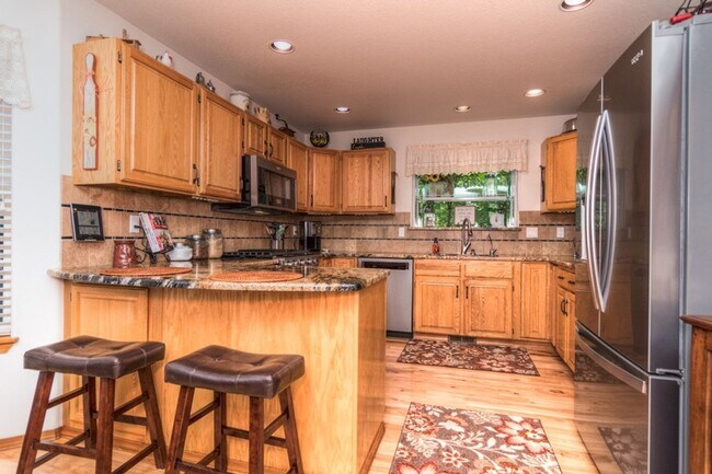 Building Photo - Beautiful home in Tanglewood