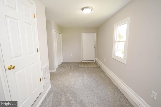 Building Photo - 737 Magnolia Dr