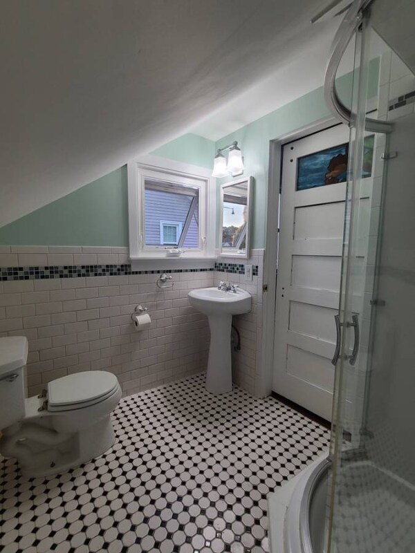 Building Photo - 50 Lodge Dr