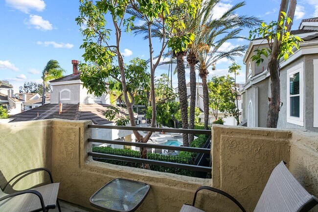 Building Photo - Bright and Spacious 2-Bedroom, 2.5-Bath Townhome in Rancho Niguel