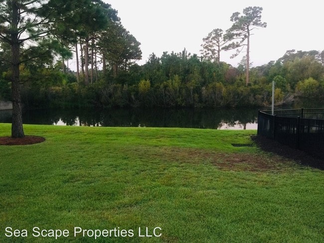Building Photo - 565 Military Cutoff Rd
