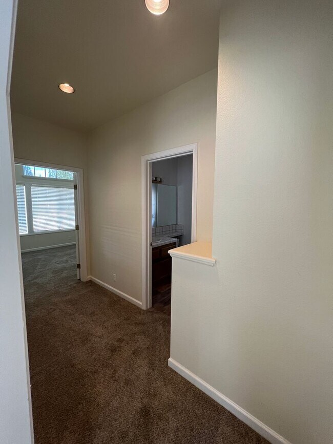 Building Photo - Single Story on Private Court in Gated Hillsborough, Granite Bay, CA