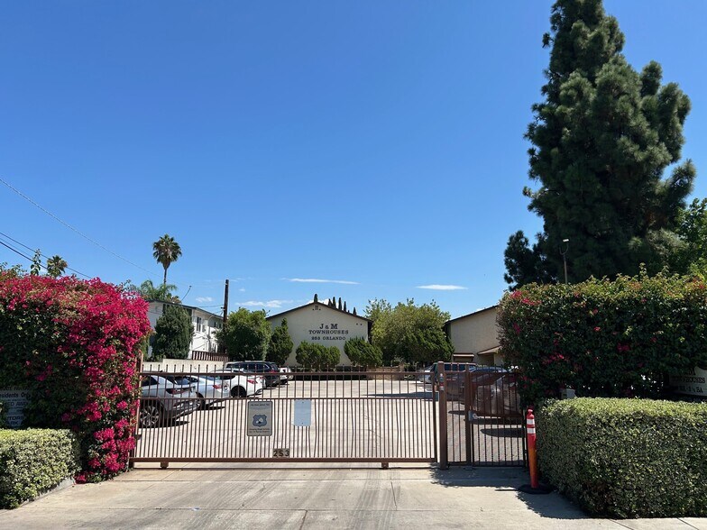 Primary Photo - 253 Orlando St