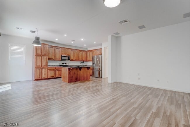 Building Photo - 985 Noah Valley St