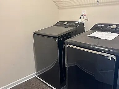 Building Photo - 49 Shelter Ln E