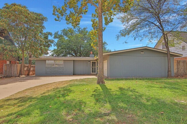 Building Photo - 2007 68th St