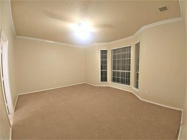 Building Photo - 705 Pine Lakes Dr