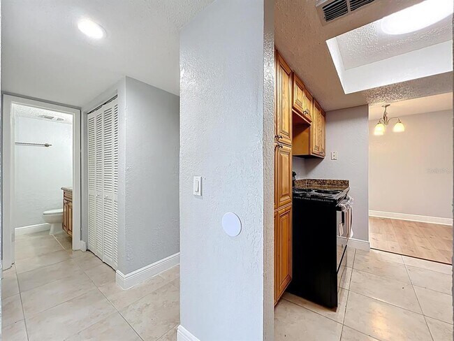 Building Photo - 4795 S Texas Ave