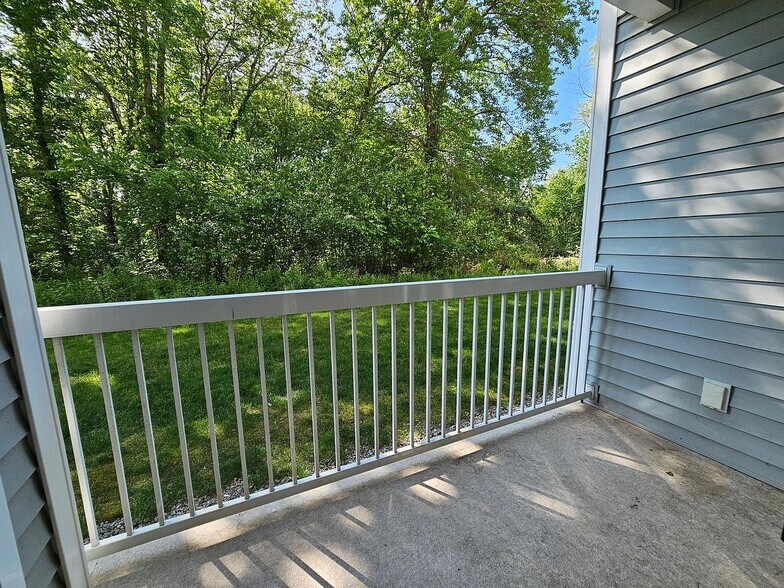 Building Photo - 130 Trotter Rd