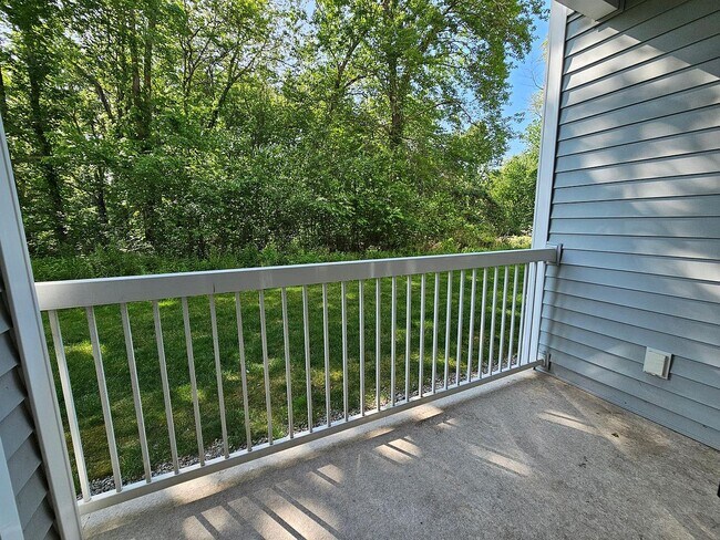 Building Photo - 130 Trotter Rd