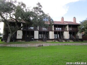 Building Photo - 421 Watts Ln