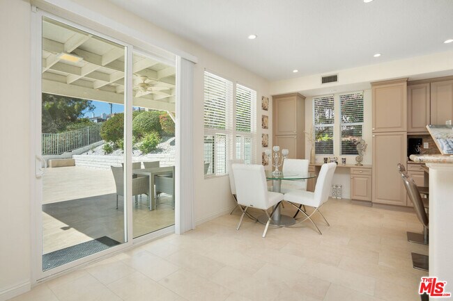 Building Photo - 7201 Rock Ridge Terrace