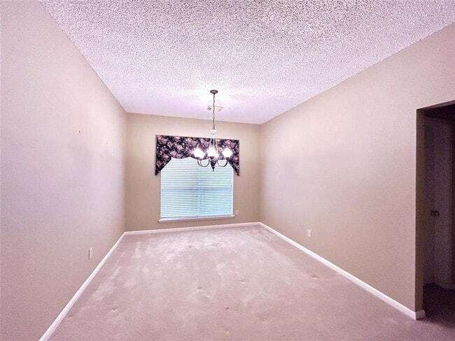 Building Photo - 10011 Territory Ln