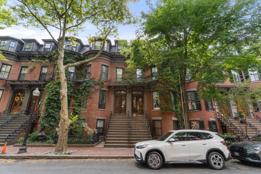 Building Photo - 182 W Brookline St