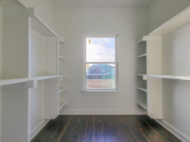 Building Photo - Beautiful 3 BR, 2 BA in Corsicana