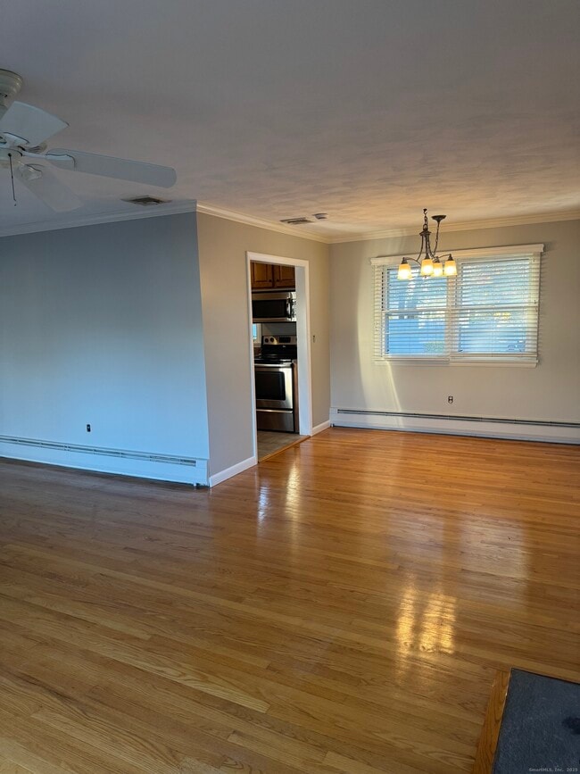 Building Photo - 25 Fenwood Rd