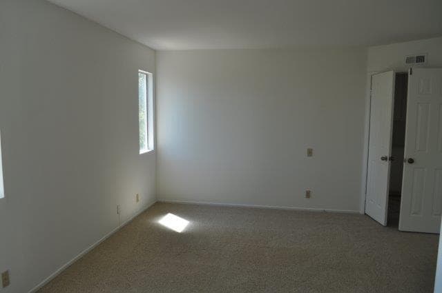 Building Photo - 2174 Shadetree Ln