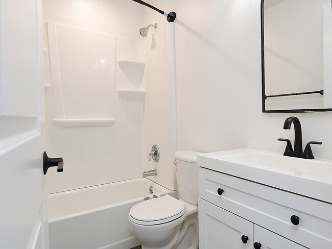 Building Photo - 4225 Yarrow Dr