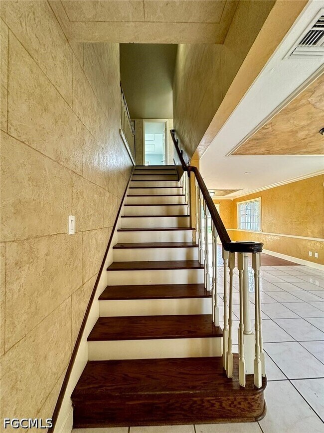 Building Photo - 5826 Whiting Ct