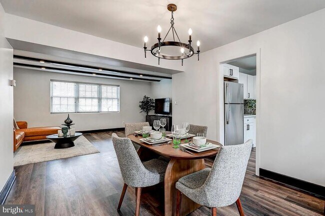 Building Photo - 4002 Linkwood Rd