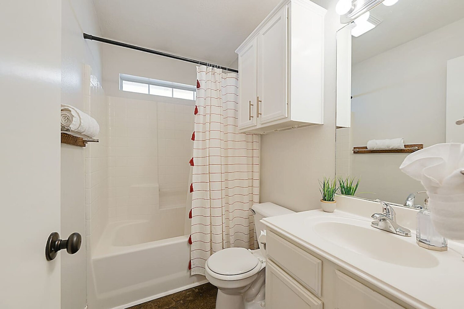 Building Photo - 1708 Beaver Pond Ct