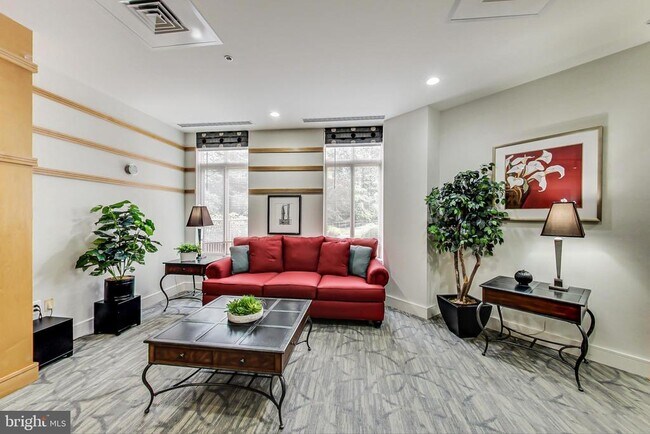 Building Photo - 4480 Market Commons Dr
