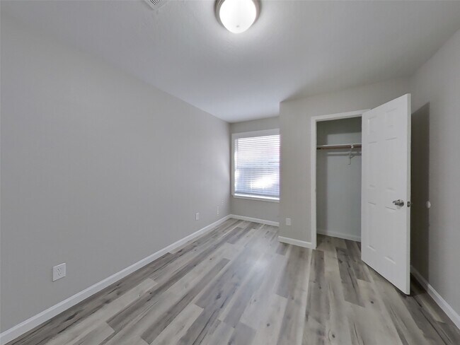 Building Photo - 21476 Palace Pines Dr