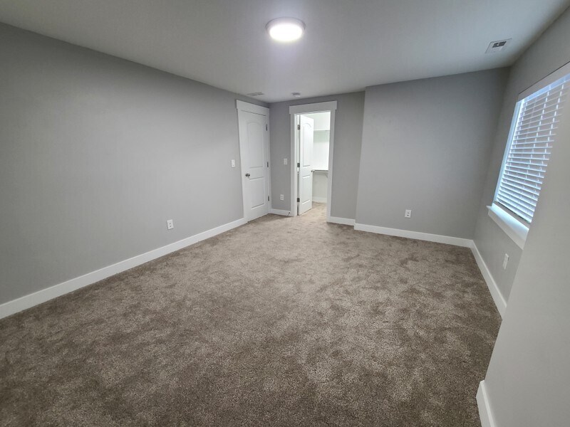 Building Photo - 6511 Indigo Dr