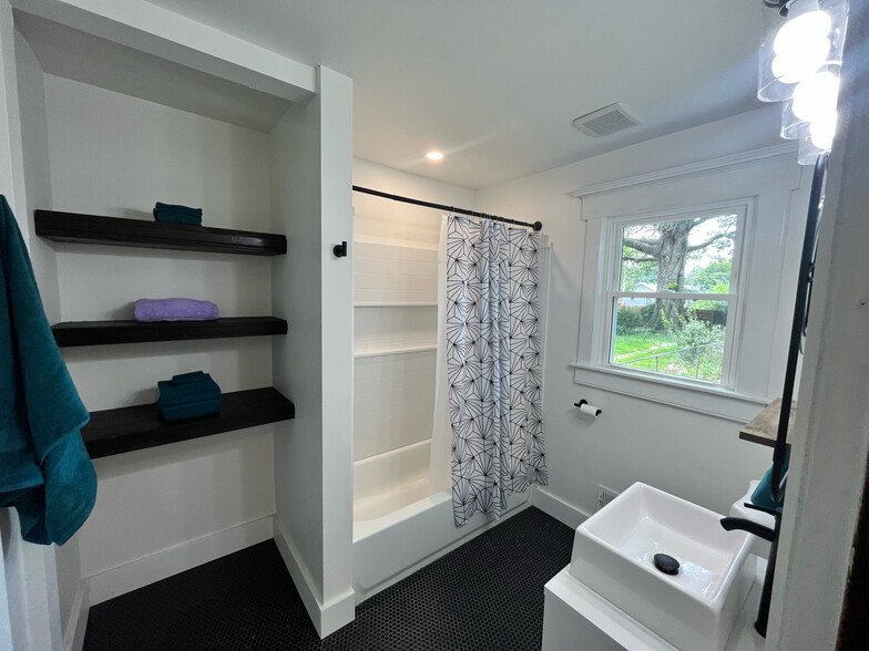 Building Photo - 4114 S 2nd St