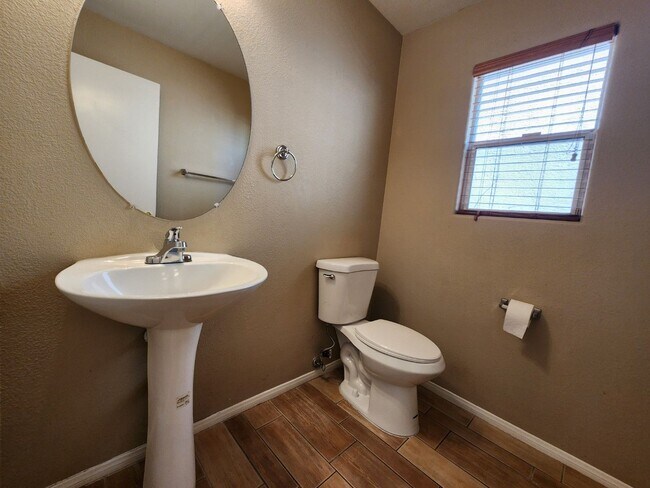 Building Photo - Beautiful former Model Home located near S...