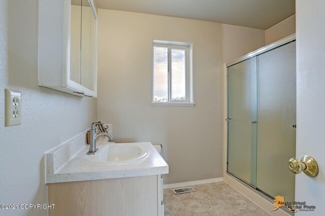Building Photo - 1440 S Williwaw Dr