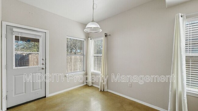 Building Photo - 1125 Brown Rock Dr