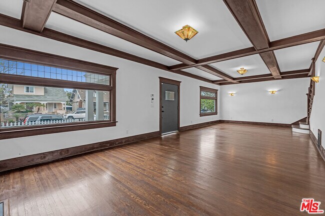 Building Photo - 1804 Roosevelt Ave