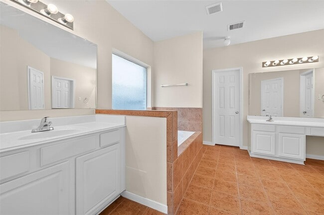 Building Photo - 21623 Mid Peak Way