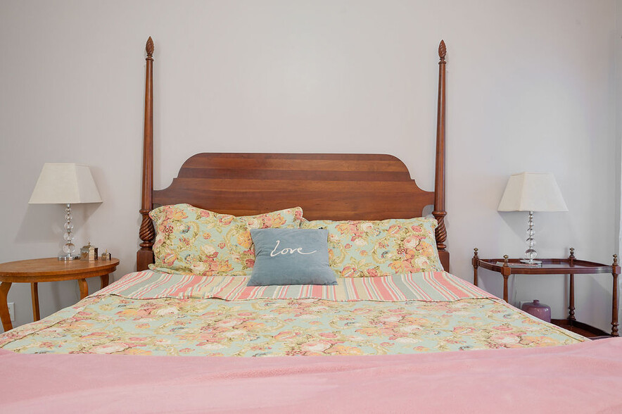 King bed - 2412 Laurel Falls Ln