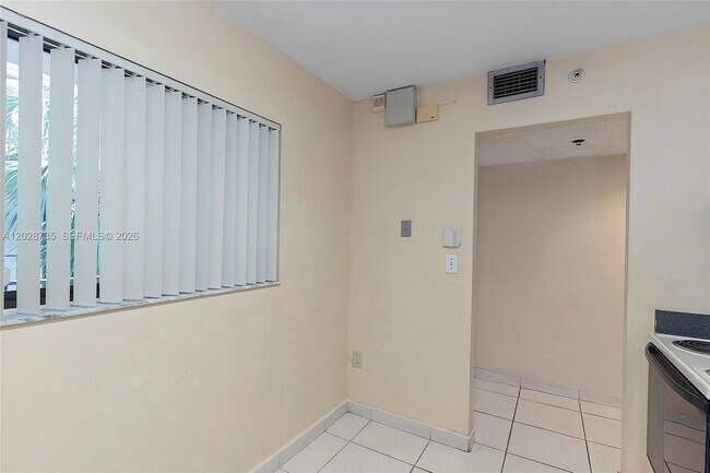 Building Photo - 8760 SW 133rd Avenue Rd