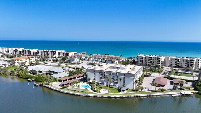 Building Photo - 4601-4A1a Jimmy Buffett Mem Hwy
