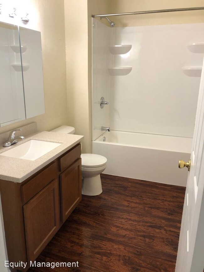 Building Photo - 3 br, 2 bath House - 2603 Walnut St.