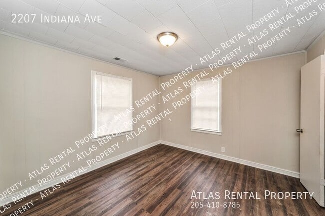 Building Photo - 2207 Indiana Ave