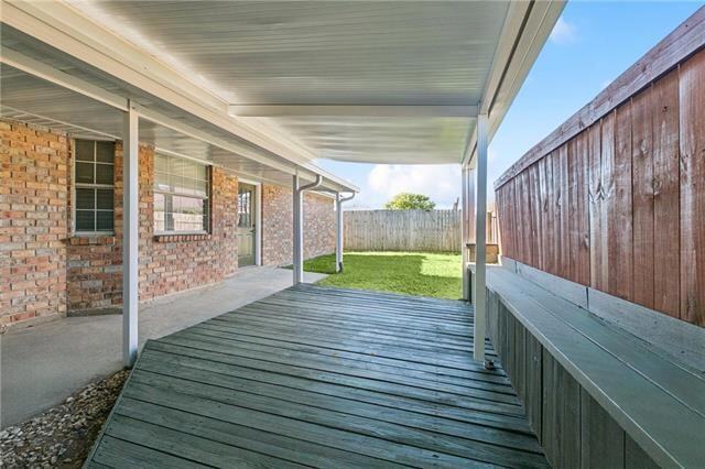 Building Photo - 3816 Riverland Dr