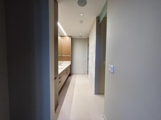 Building Photo - 1388 Ala Moana Blvd