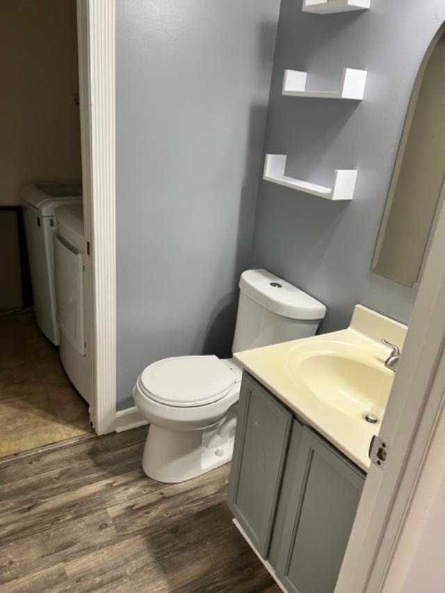 Building Photo - 2 bedroom, 1.5 bath town home in Green Valley