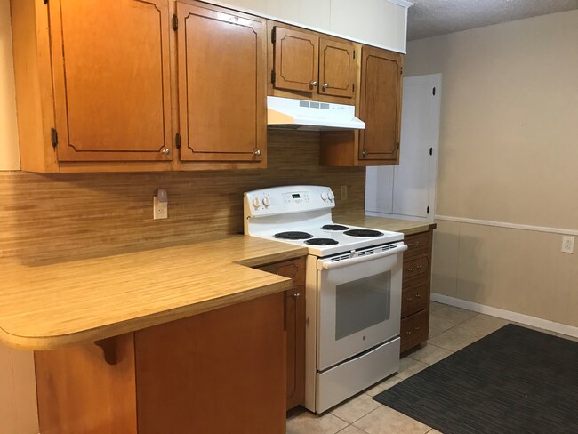 Building Photo - 504 N Avenue X