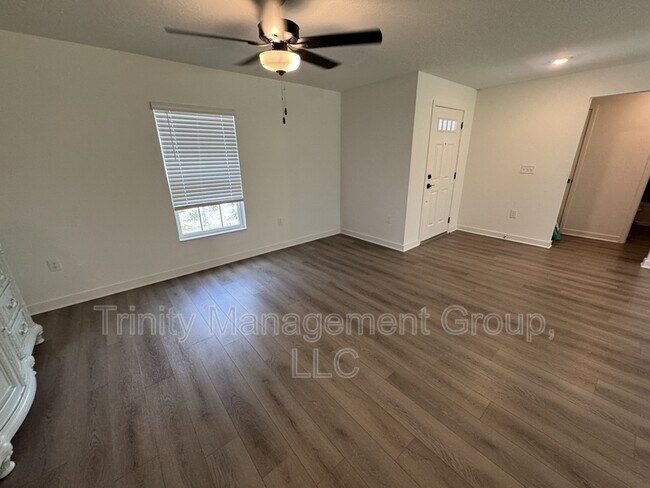 Building Photo - 11279 Kodiak Wren Rd