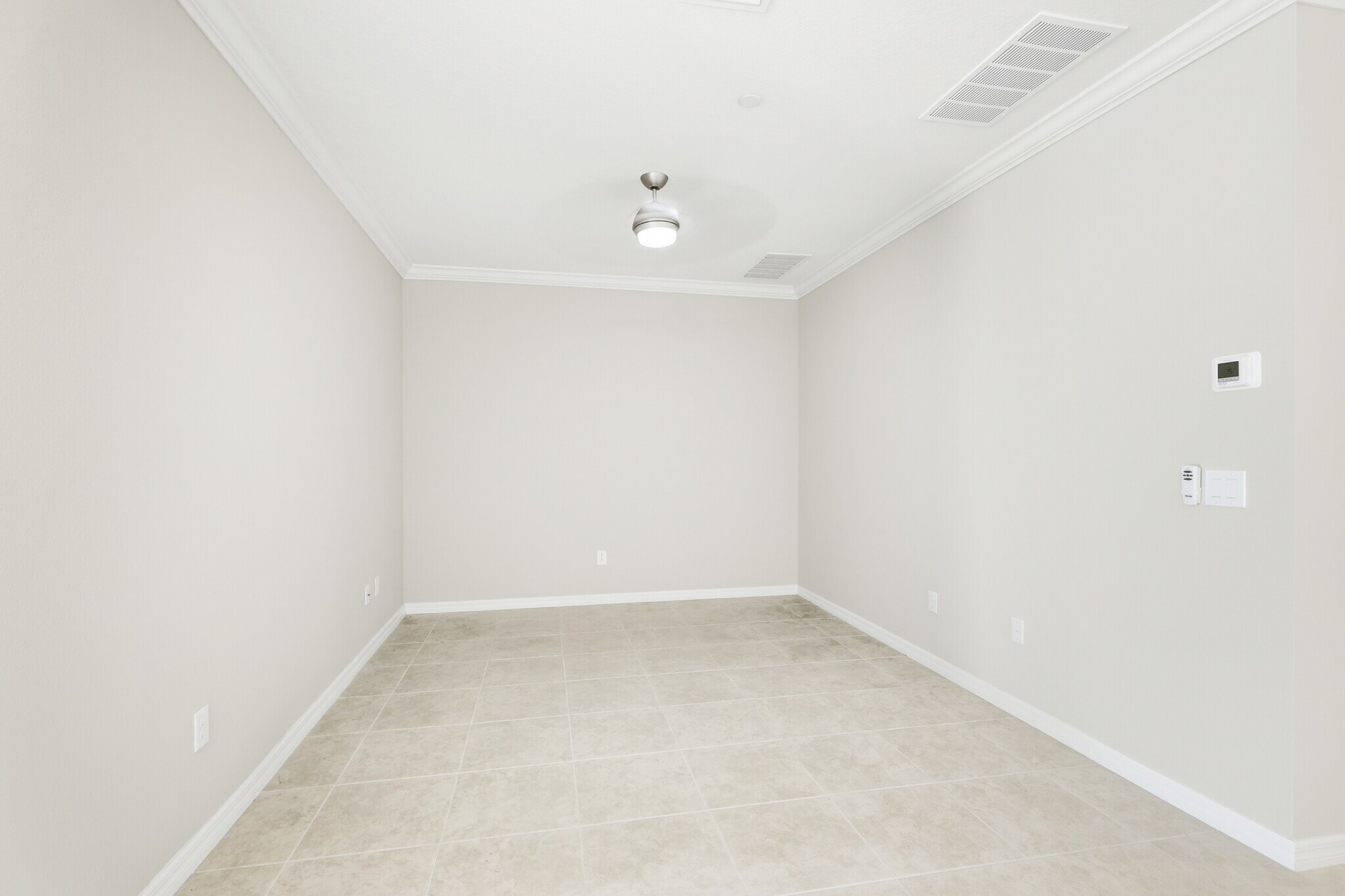 Building Photo - 12710 Sorrento Way