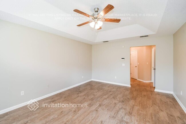 Building Photo - 4013 Lonicera Loop